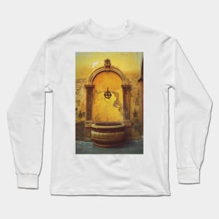 Siena, Tuscany, Italy - peeling paint Long Sleeve T-Shirt